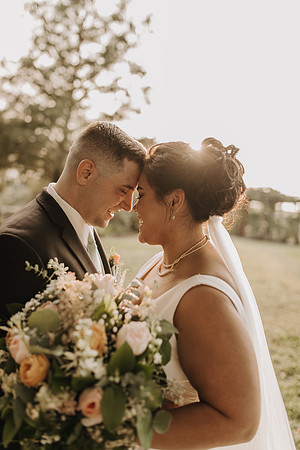 Shane + Avisa