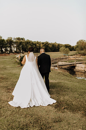 Shane + Avisa