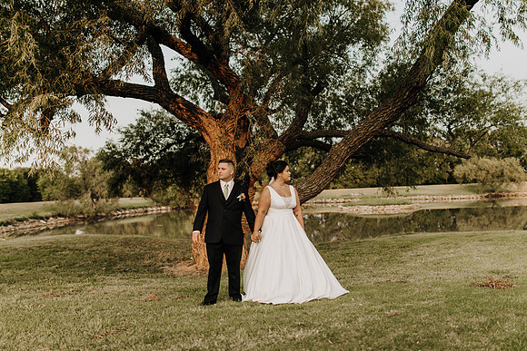 Shane + Avisa