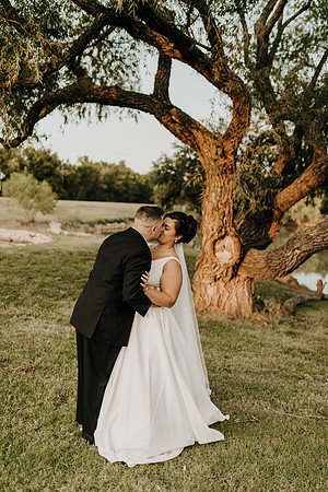 Shane + Avisa