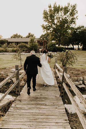 Shane + Avisa