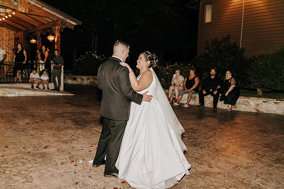 Shane + Avisa