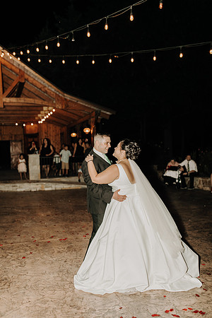 Shane + Avisa