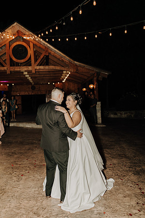Shane + Avisa