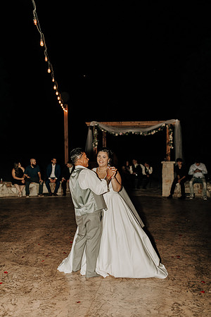 Shane + Avisa