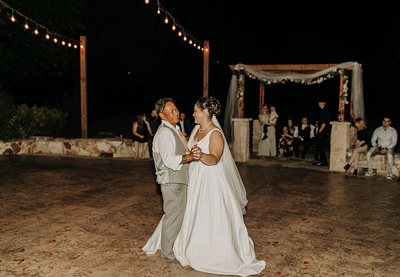 Shane + Avisa