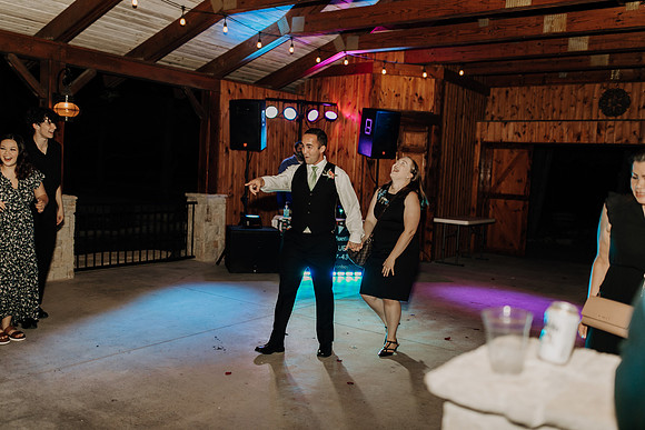 Shane + Avisa